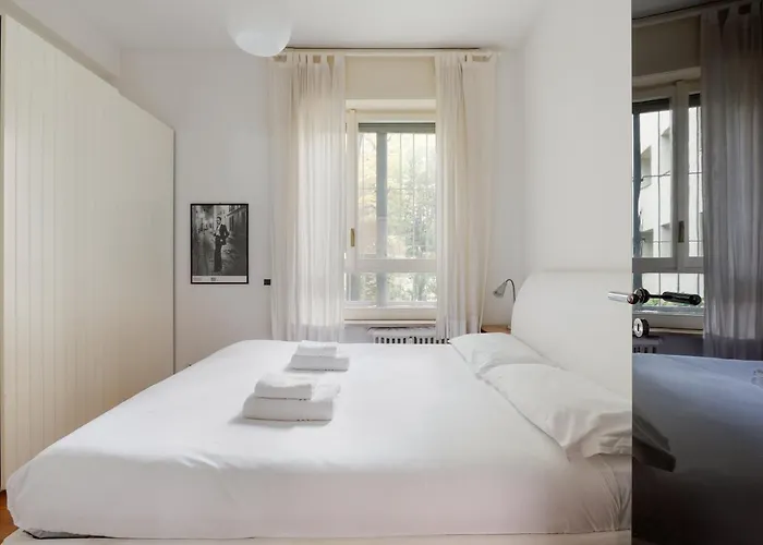 Guesthost - Buonarroti Bright Apartment